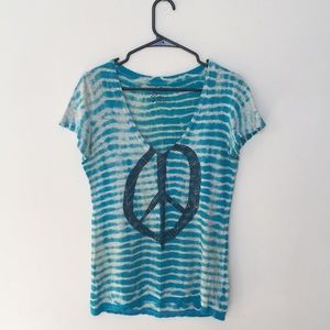 V-Neck Peace Sign Graphic Tee